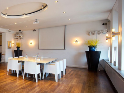 Geniet van een moorddiner bij Café Restaurant Central – Venlo Venlo – moorddiner in Café Restaurant Central voor teambuilding, personeelsfeest en groepsuitje
