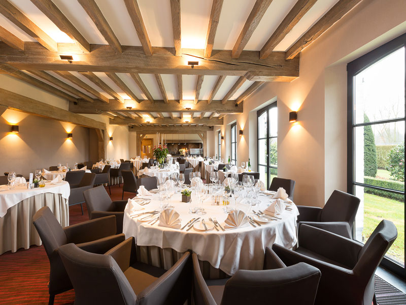 Dinerspel vol mysterie bij Restaurant Weinebrugge – Brugge Brugge – dinerspel vol raadsels en samenwerking bij Restaurant Weinebrugge voor bedrijfsuitstap of vriendenuitje