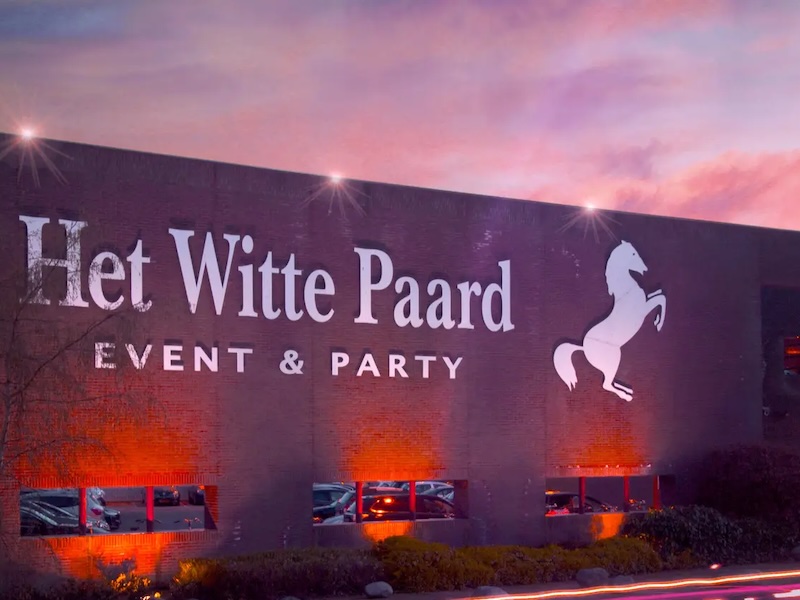 Party Centrum Het Witte Paard Nootdorp – Moorddiner locatie A12 Buitenkant Party Centrum Het Witte Paard Nootdorp A12 - moorddiner moordspel partycentrum