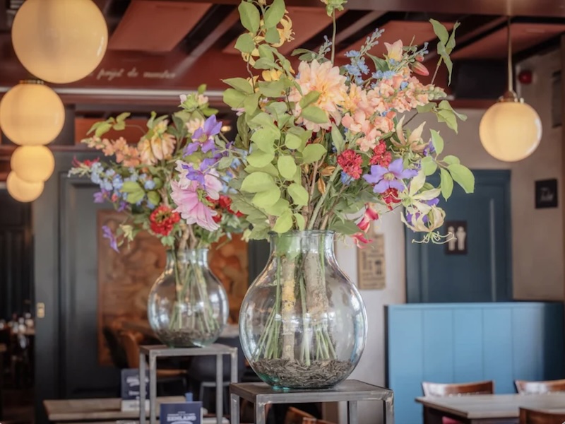 Bos Bloemen in Hotel Eemland