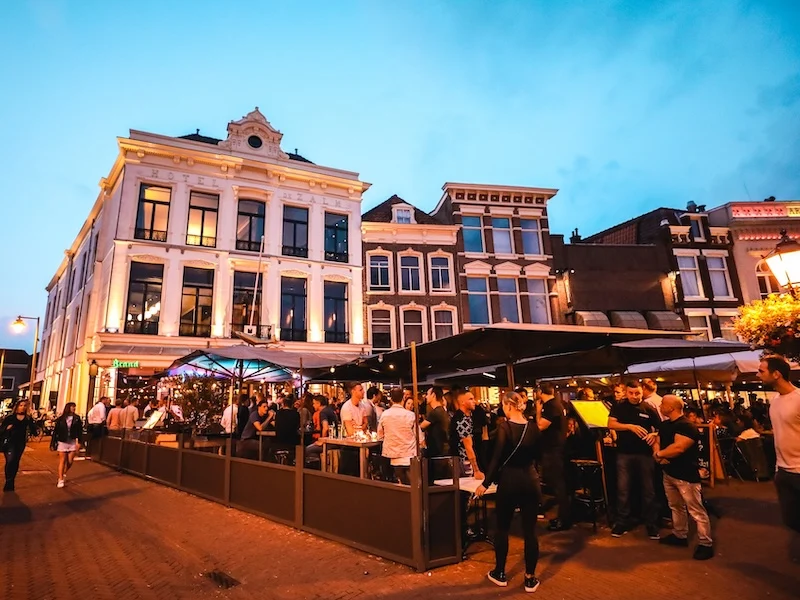 Foodbar De Zalm Gouda buitenkant – Dinerspel locatie Zuid-Holland